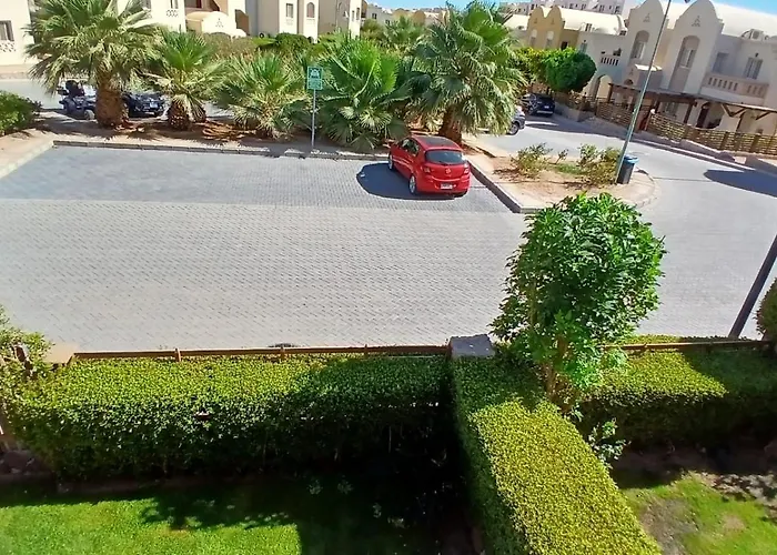 2 Bedrooms Cozy Flat At Makadi Heights